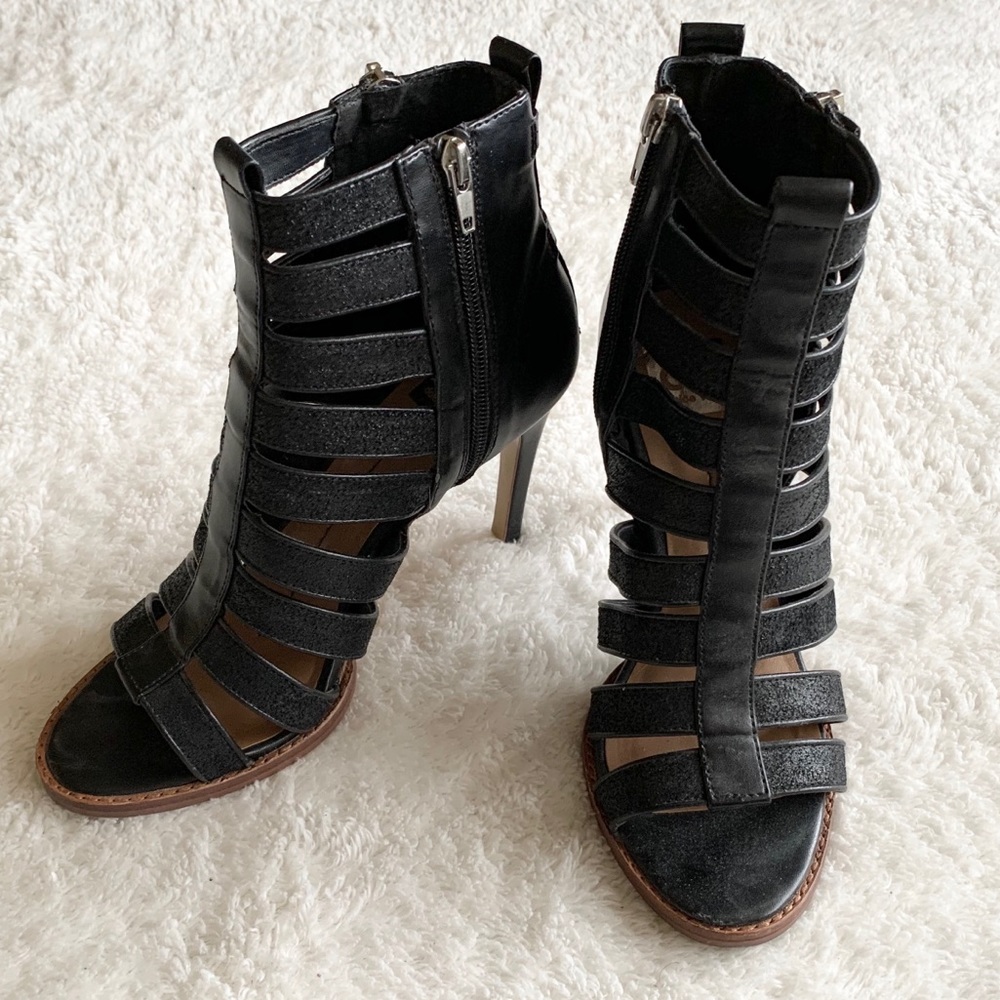 Dolce Vita Open Toe Zip-up Heel - Picture 2 of 5
